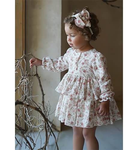 Vestido niña floral volantes de Dbb Collection | Aiana Larocca