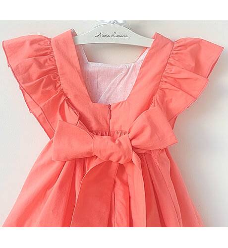 Vestido niña volantes coral &amp; lazada de Blanca Valiente | Aiana Larocca