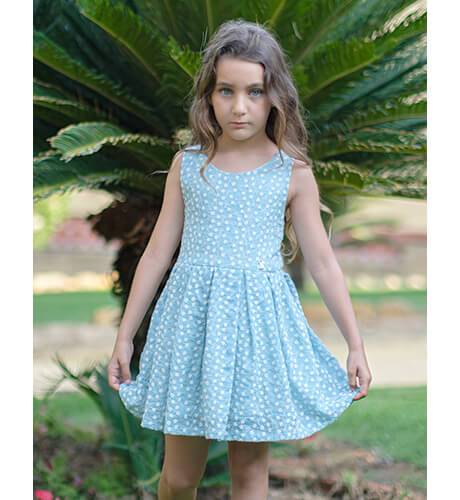 Vestido niña verde BORDADO florecitas &amp; espalda cruzada de Vera by Nekenia | Aiana Larocca