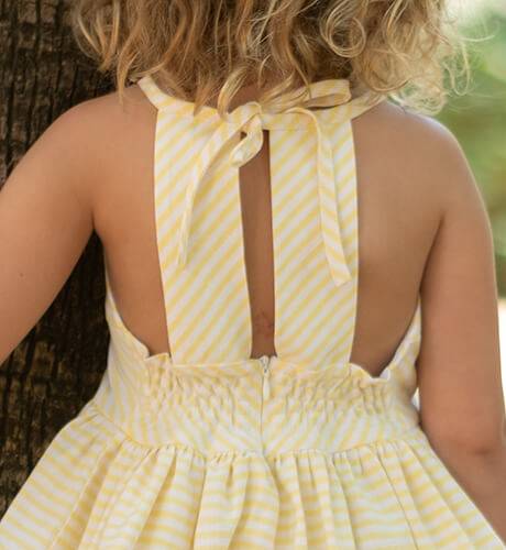 Vestido niña a rayas amarillo &amp; espalda abierta de Nekenia | Aiana Larocca