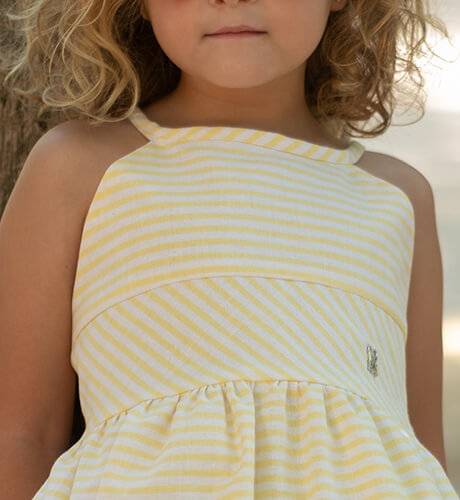 Vestido niña a rayas amarillo &amp; espalda abierta de Nekenia | Aiana Larocca