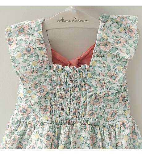 Vestido niña flores salmón espalda abierta &amp; lazada de Coco Acqua | Aiana Larocca