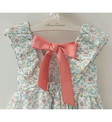 Vestido niña flores salmón espalda abierta &amp; lazada de Coco Acqua | Aiana Larocca