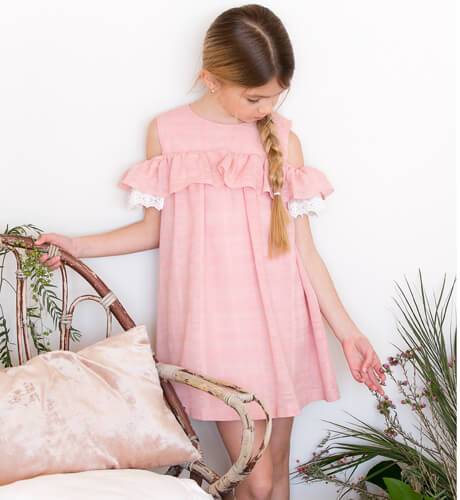 Vestido niña rosa volantes de Fina Ejerique | Aiana Larocca