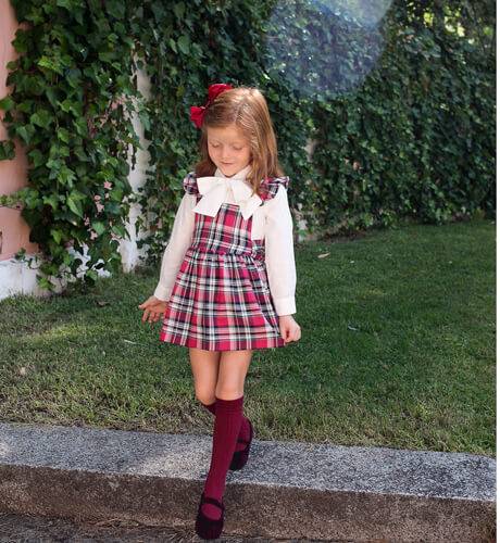 Pichi a cuadros rojo con camisa de Blanca Valiente | Aiana Larocca