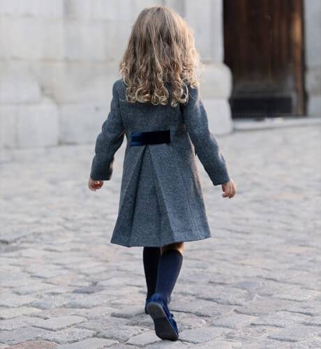 Abrigo niña gris estilo ingles  | Aiana Larocca