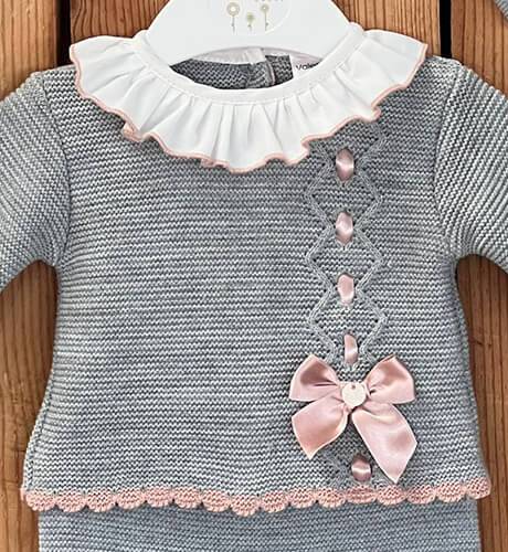 Conjunto bebé pelele GRIS &amp; lazo rosa de Valentina Bebés | Aiana Larocca