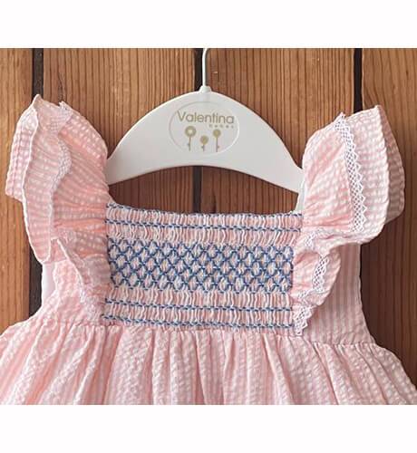 Jesusito niña rosa &amp; nidos bordados azul de Valentina Bebés | Aiana Larocca