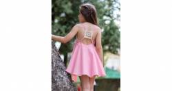 Vestido niña rosa bordado &amp; espalda abierta de Nekenia | Aiana Larocca