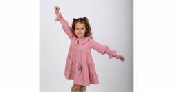 Vestido niña volantes rosa de Nekenia | Aiana Larocca